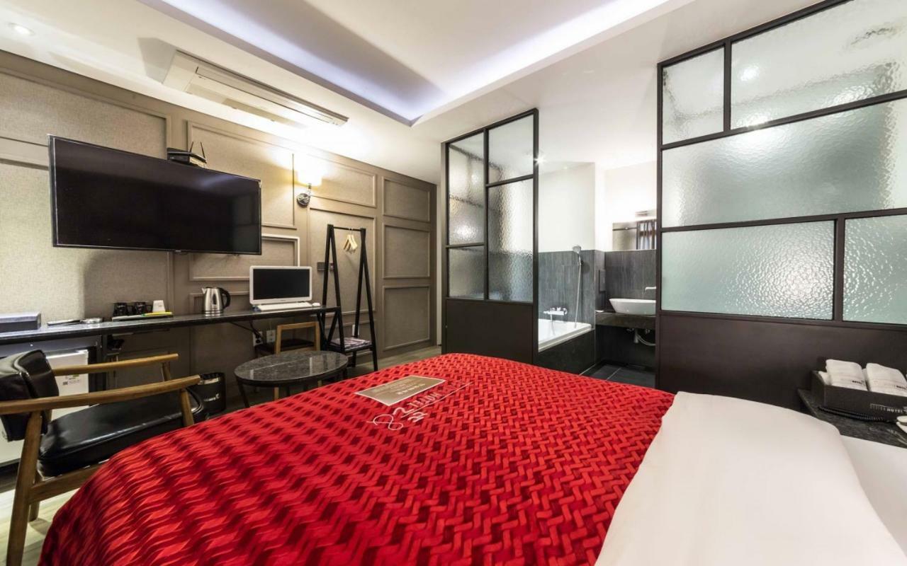 Design Hotel Ddeul& Osan ภายนอก รูปภาพ